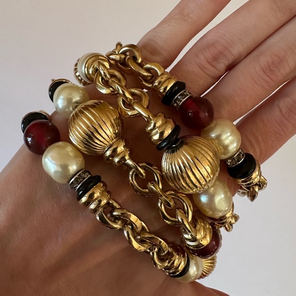 Vintage Ciner Poured Glass and Faux Pearl Necklace - Picture 8 of 15